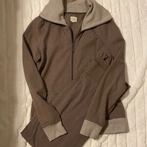 Banana Republic Women’s Brown Sweat Set
